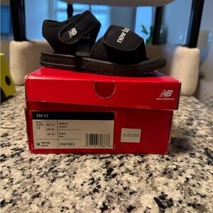 New Balance Kids Black Open-Toe Hook-and-Loop Sandals